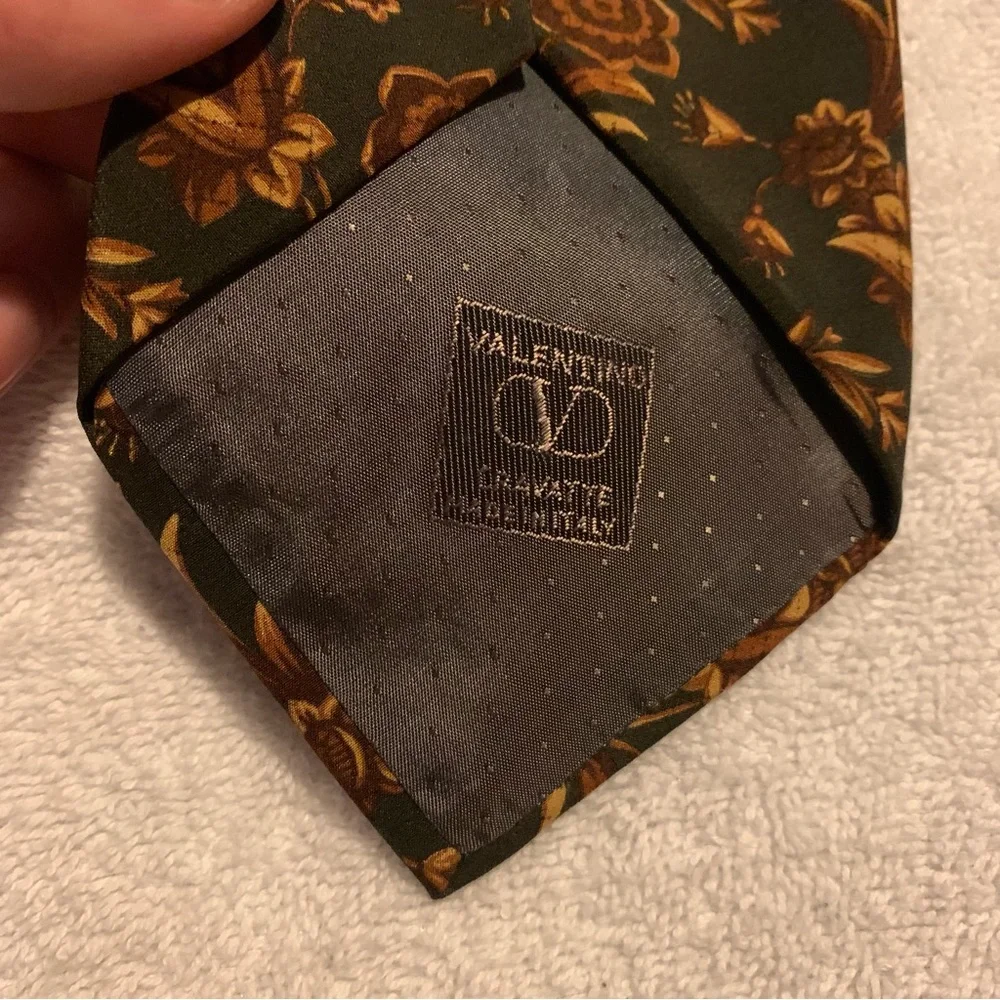 VALENTINO CRAVATTE Floral Silk Neck Tie Made in Italy - Picture 7 of 9